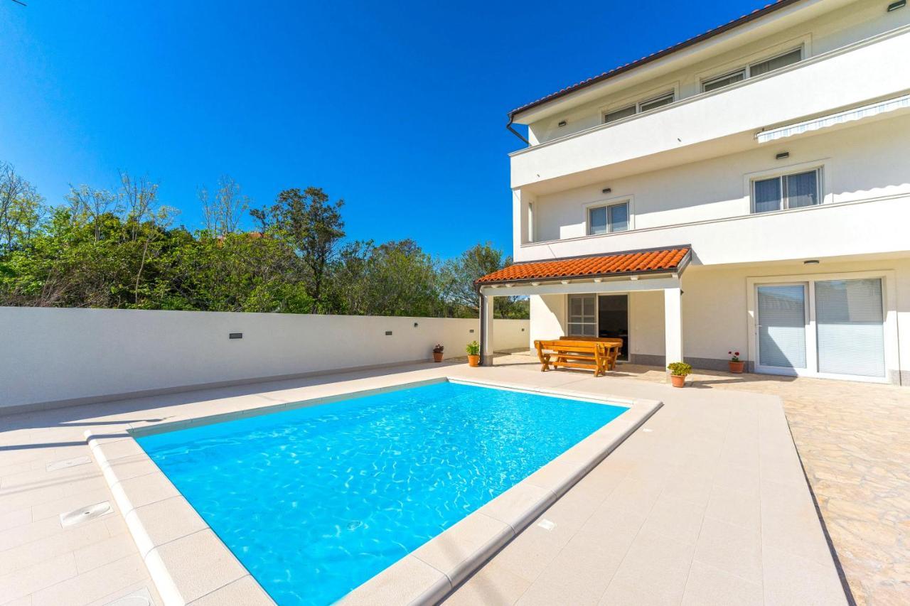 Villa Bianca - Apartment With Private Pool Privlaka  Exterior photo