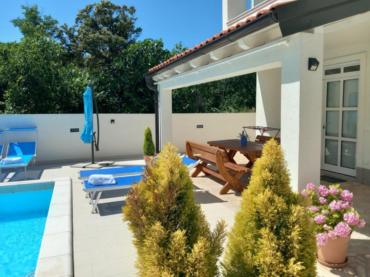 Villa Bianca - Apartment With Private Pool Privlaka  Exterior photo